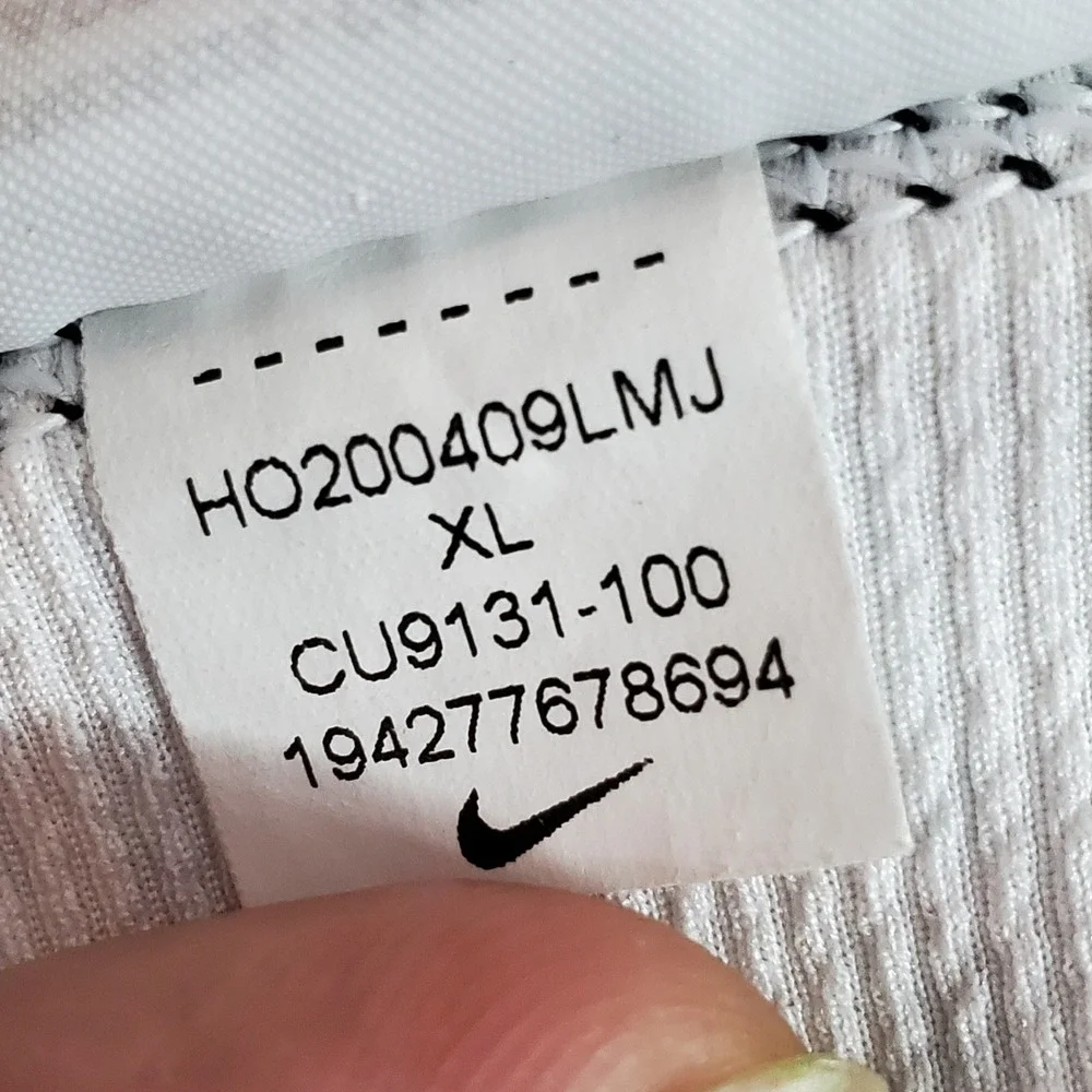Nike *please carefully
